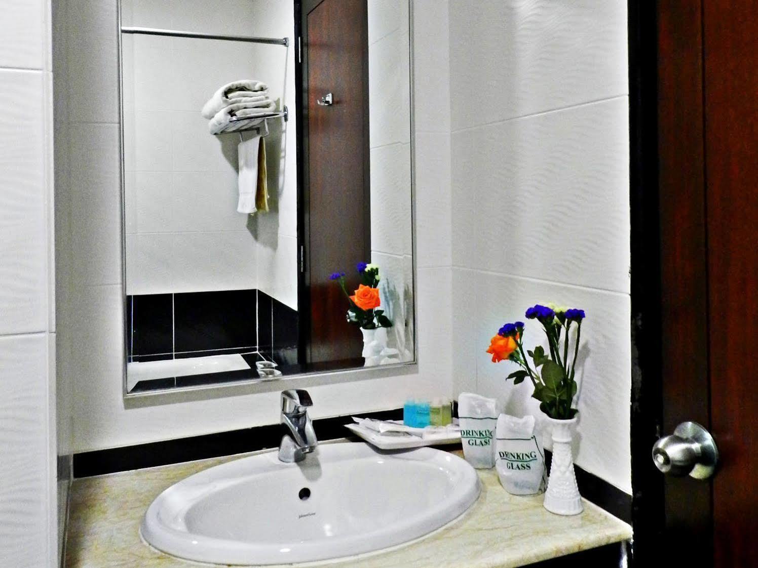 Hotel Rosa Passadena Cameron Highlands Buitenkant foto
